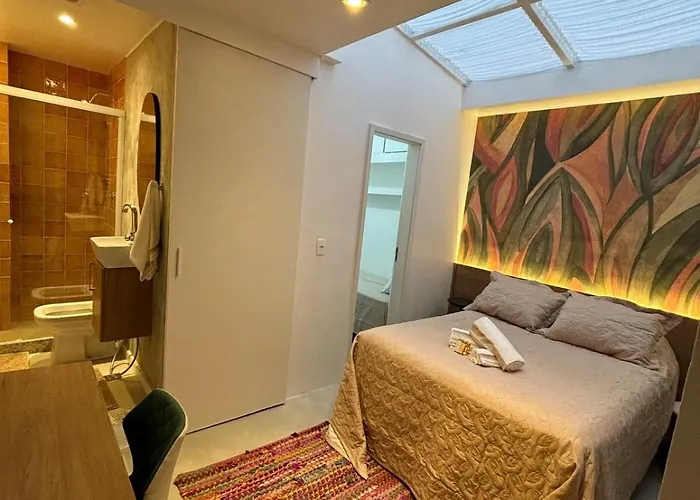Charming Studio Just 2 Blocks From Copacbana Beach